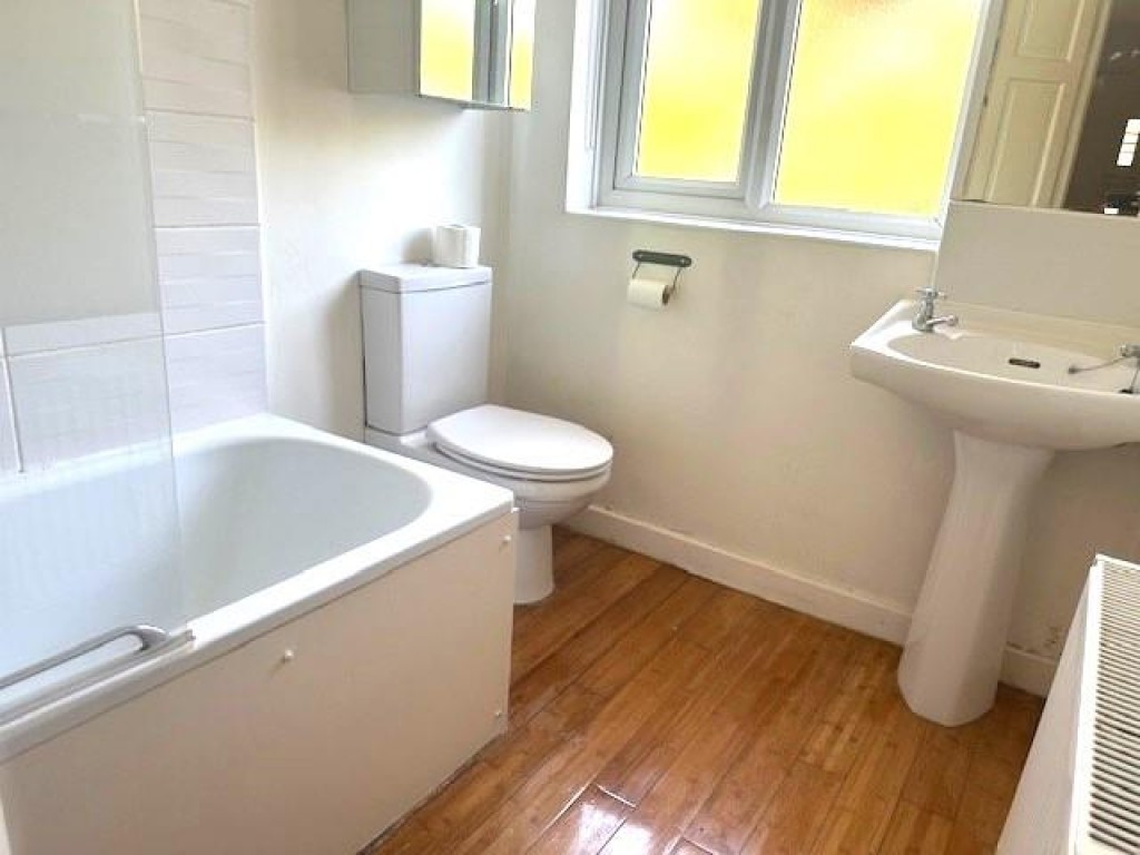 Images for Green Lawns, Ruislip